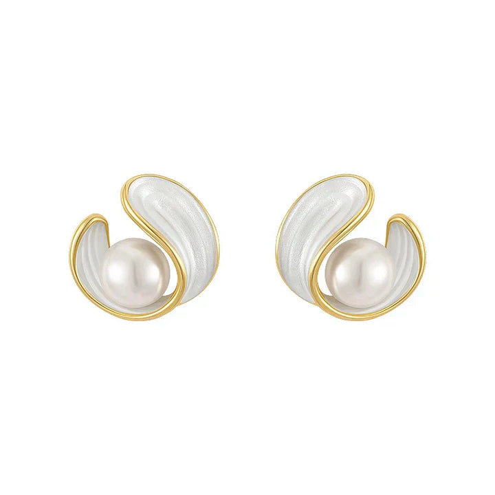 Luksuriøse øreringe med hvid opal og perler i guld