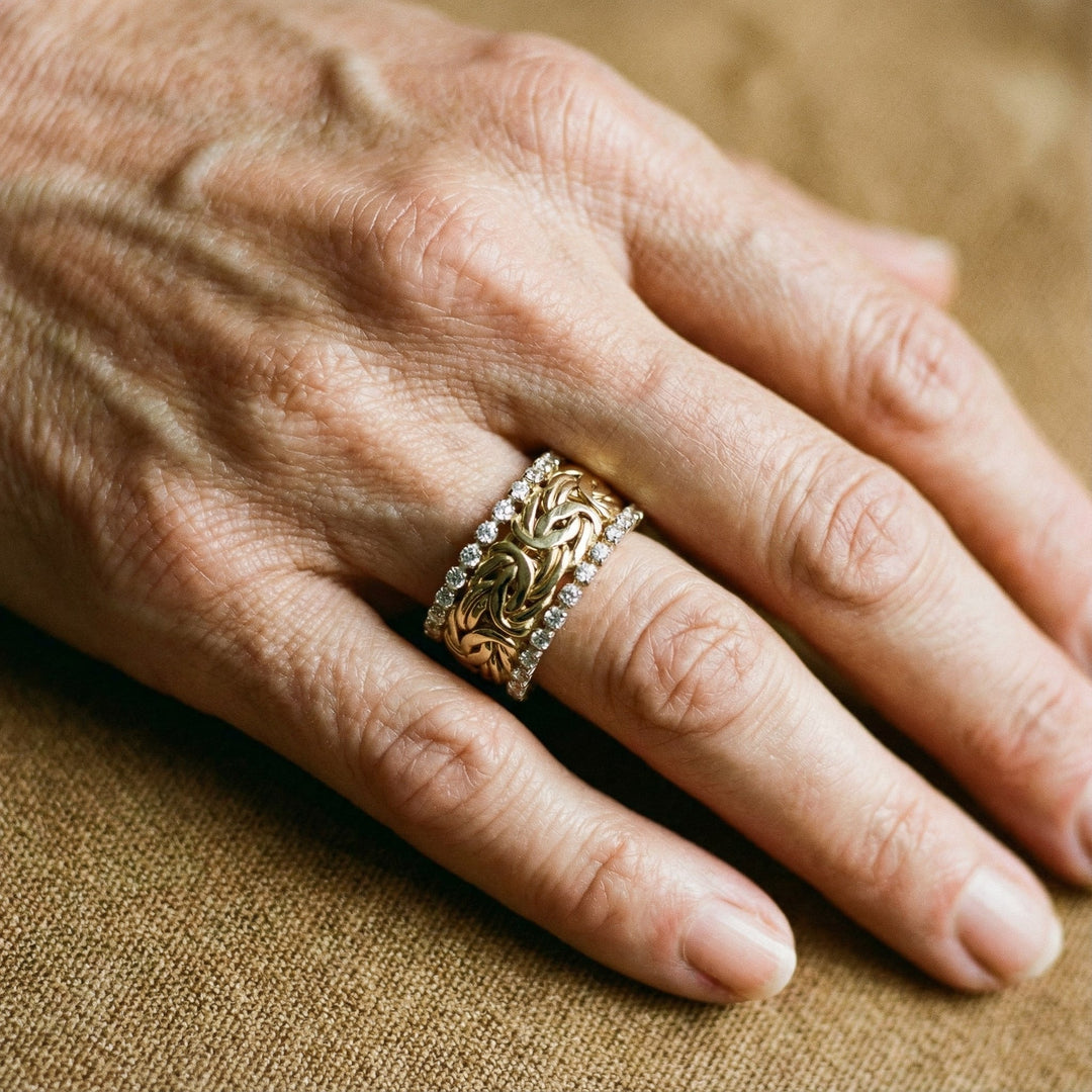 Vintage gyld ring flettet med zirkon