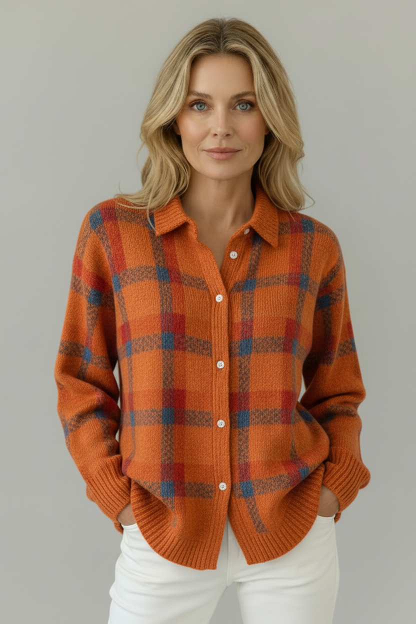 Modelo com casaco laranja