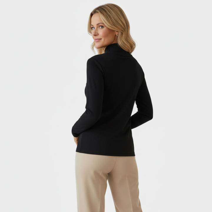 Modelo original de costas com camisola preta